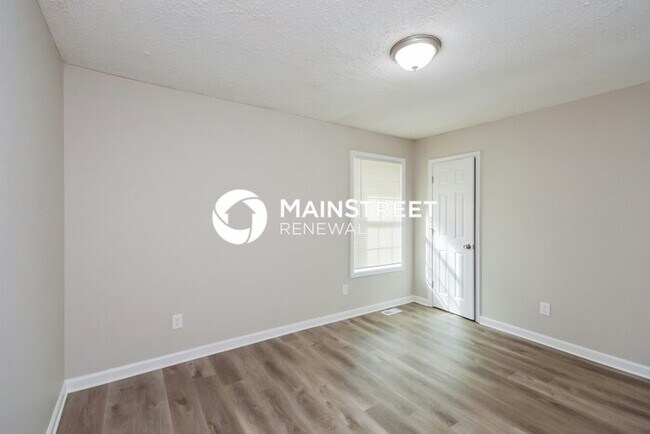 Building Photo - 3 Bedroom Pet-Friendly Home in Covington, ...