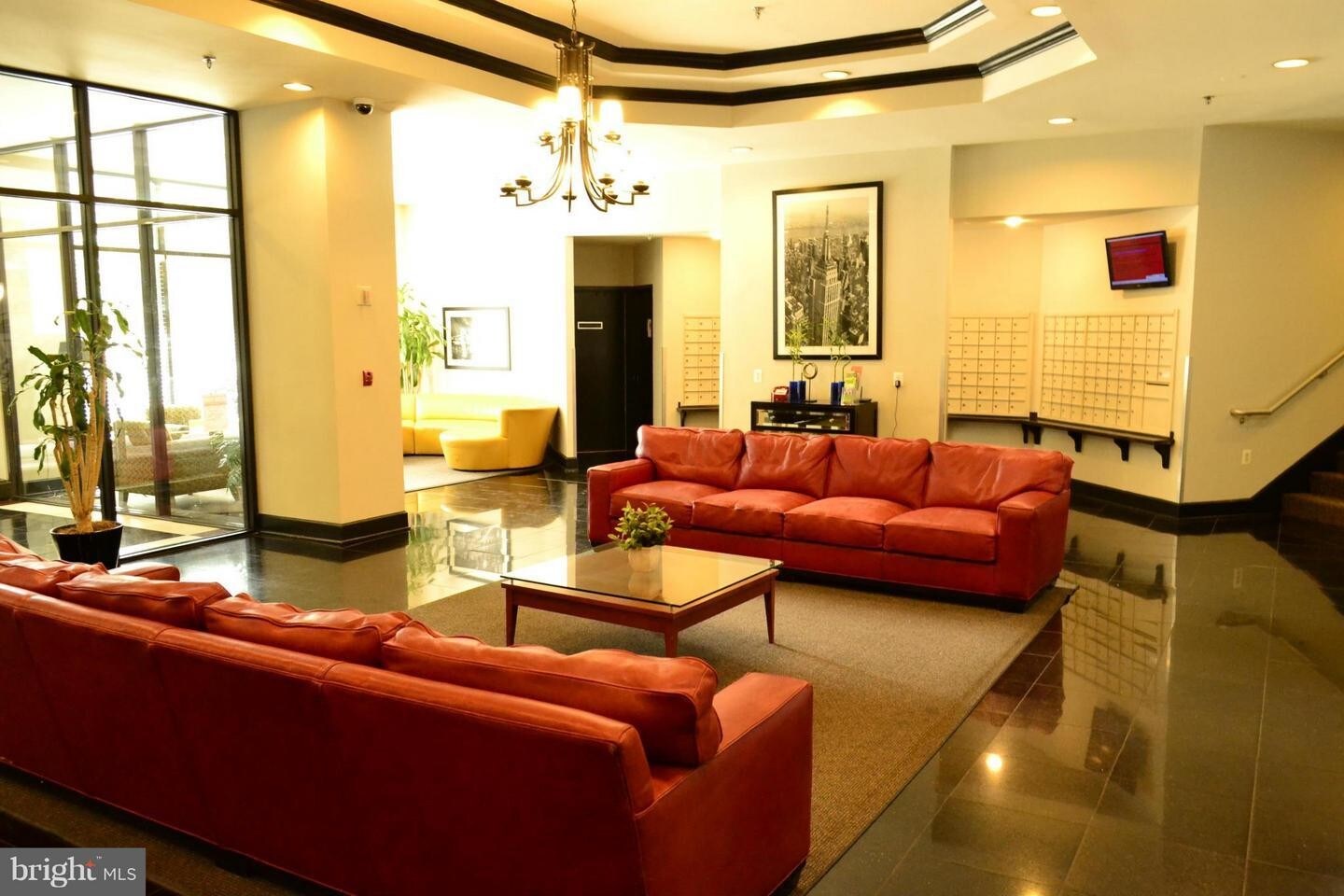 Building Photo - 1001 N Randolph St