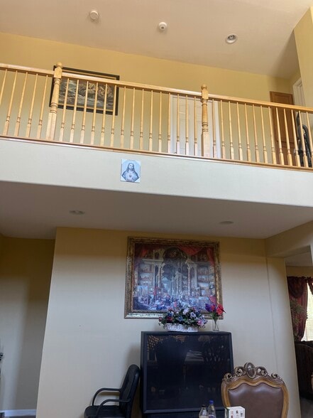 Building Photo - 1295 Esplanade Dr