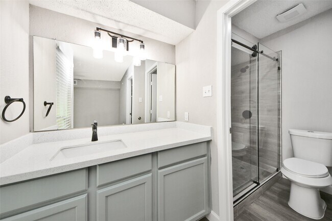 Building Photo - 781 Country Pl Dr