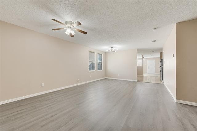 Building Photo - 602 Ambarella St