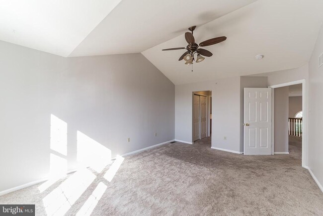 Building Photo - 40 Madison Way