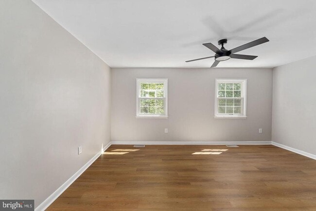 Building Photo - 14843 Emberdale Dr
