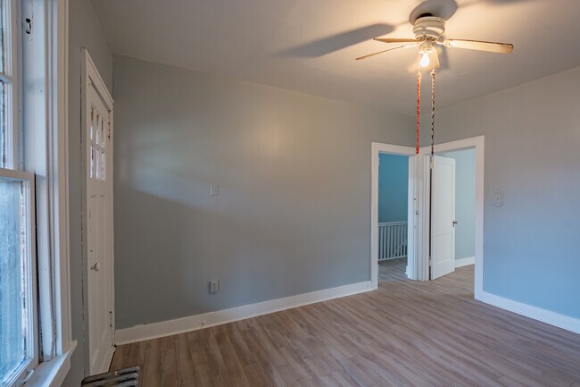 Building Photo - 2118 Bedford Ave