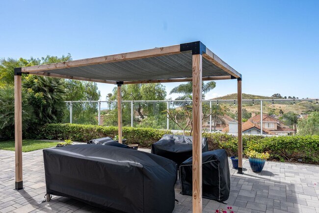 Building Photo - 8 Vistamar, Laguna Niguel