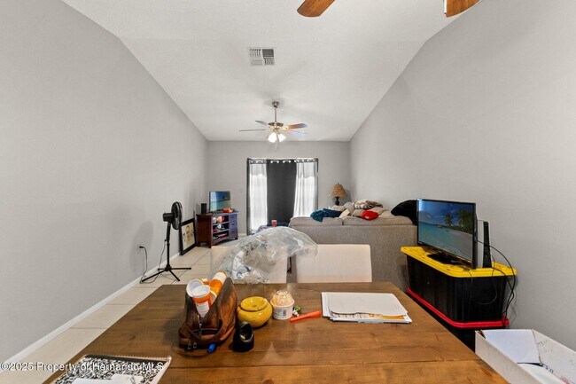 Building Photo - 7124 Barclay Ave