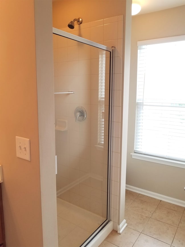 Building Photo - 506 Berry Chase Way