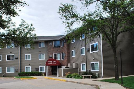 Primary Photo - Beadle Plaza Apartments