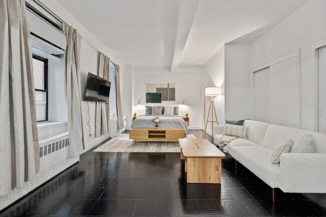 Building Photo - 420 Lexington Ave Ave