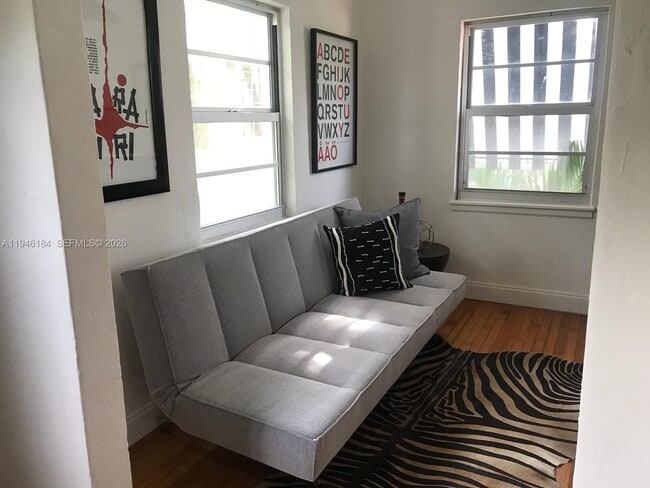 Building Photo - 1524 Euclid Ave