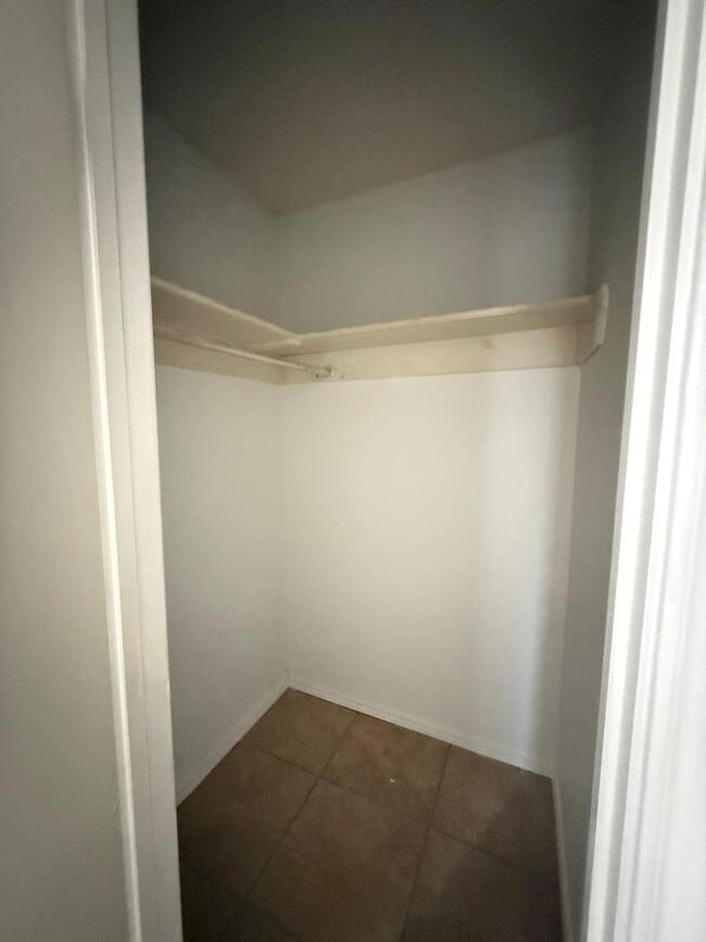 Building Photo - 108 N Mina De Oro St
