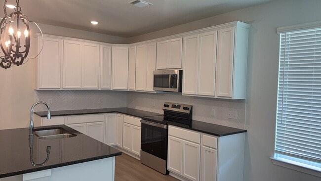 Building Photo - 5109 Pollack Ln