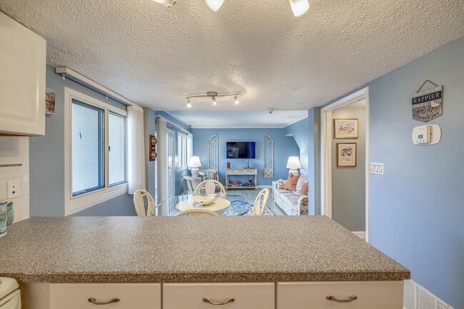 Building Photo - 23223 Front Beach Rd