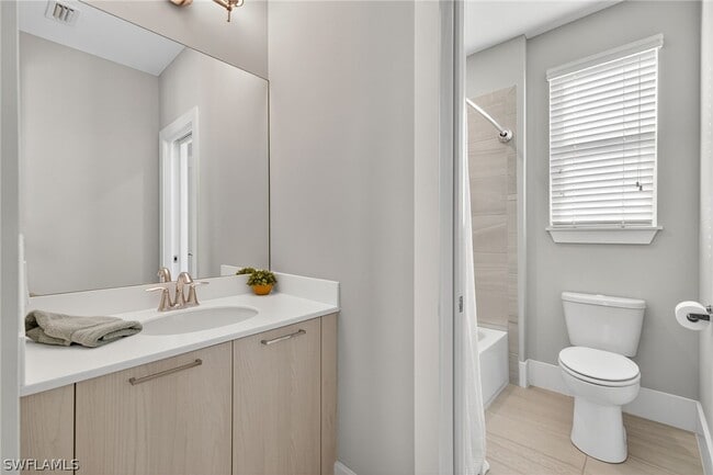 Building Photo - 14832 Dockside Ln