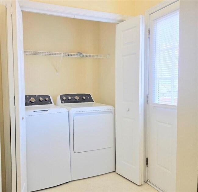 Building Photo - 119 Odyssey Turn NW
