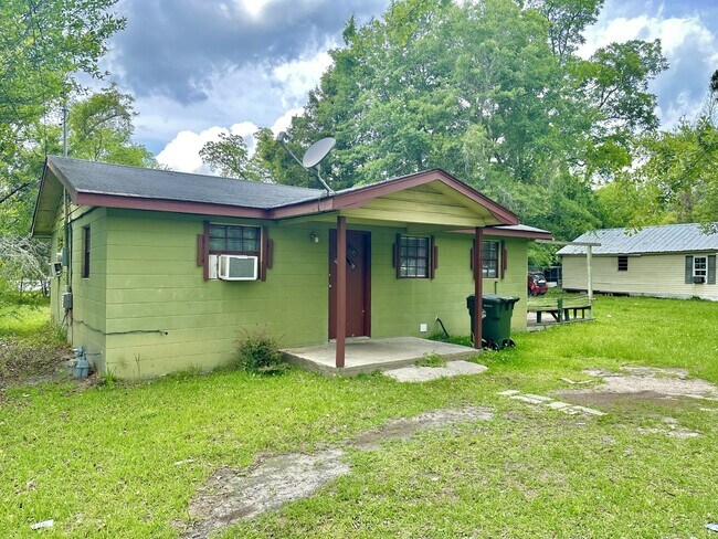Building Photo - 508 S Martin Luther King Jr Dr