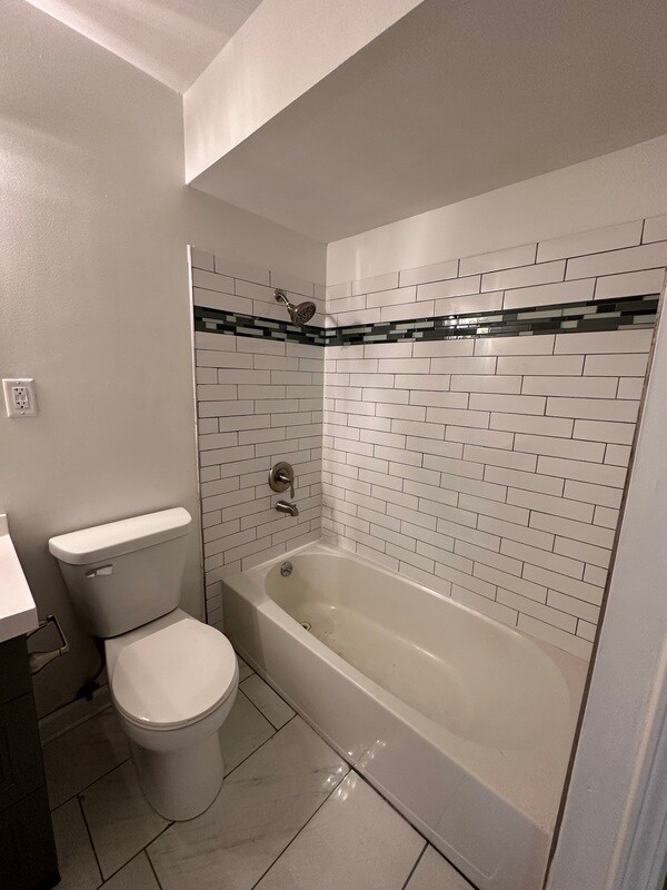 Building Photo - 5125 Bigelow Dr