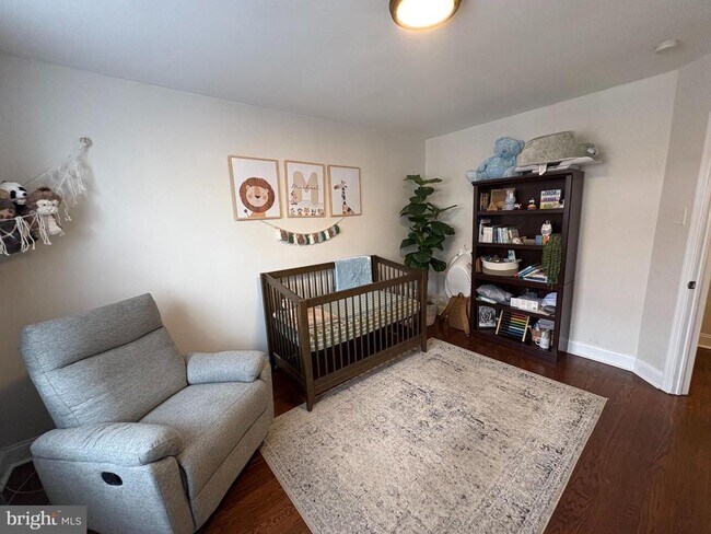 Building Photo - 1334 Yerkes St