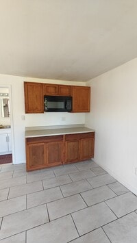 Building Photo - Hideout Rooms