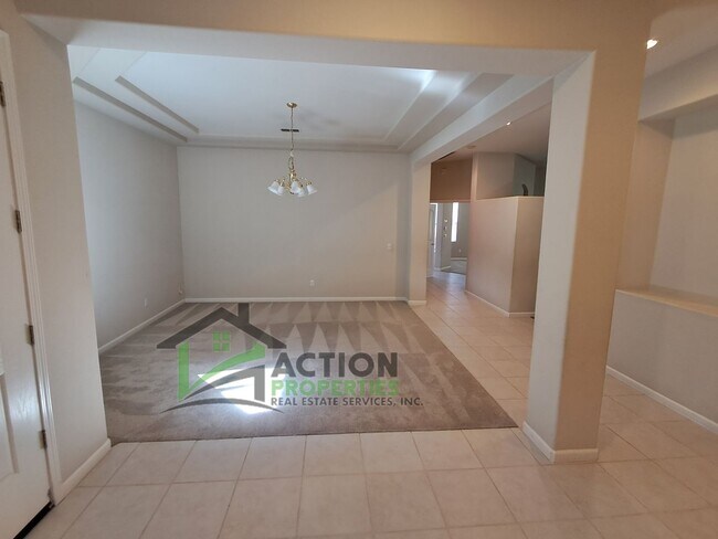 Building Photo - 400 Dumas Ct