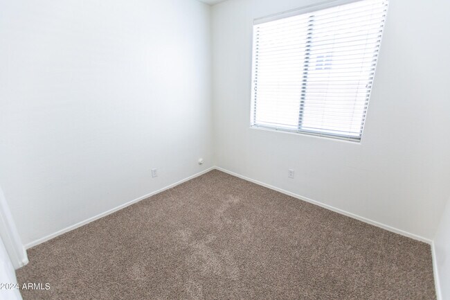 Building Photo - 21382 E Lords Ct