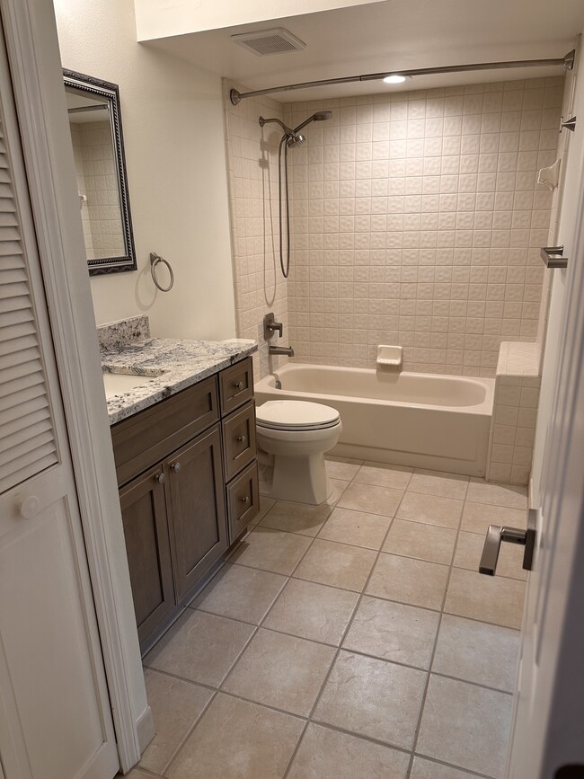 Partially updated bathrooms - 2912 Lake Pineloch Blvd