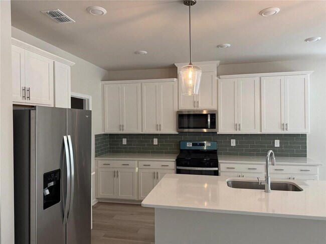 Building Photo - 181 Vly Oak Dr