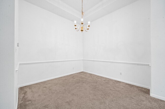 Building Photo - 4815 Plum Forest Rd