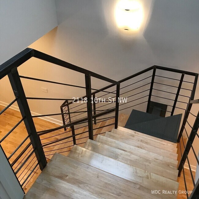 Building Photo - 2118 10th St NW