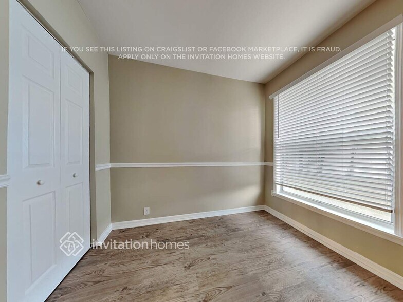 Building Photo - 2255 Harbor Pointe Pl