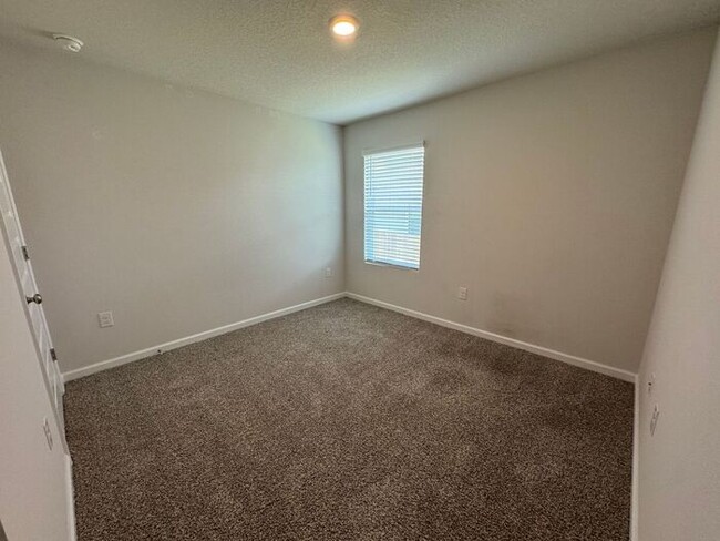 Building Photo - Pensacola - Deer Run - 4 bed, 2 bath w/ co...