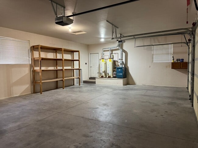 Building Photo - Spacious Single-Level Home in the Redlands w/ Private Yard & Thoughtful Layout!!!