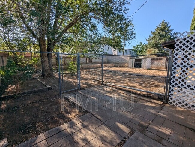 Building Photo - 2900 Parsifal St NE