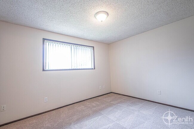 Building Photo - 1814 NW 98th St