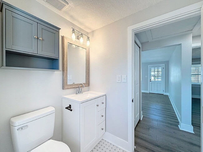 Building Photo - 768 49th Ave N