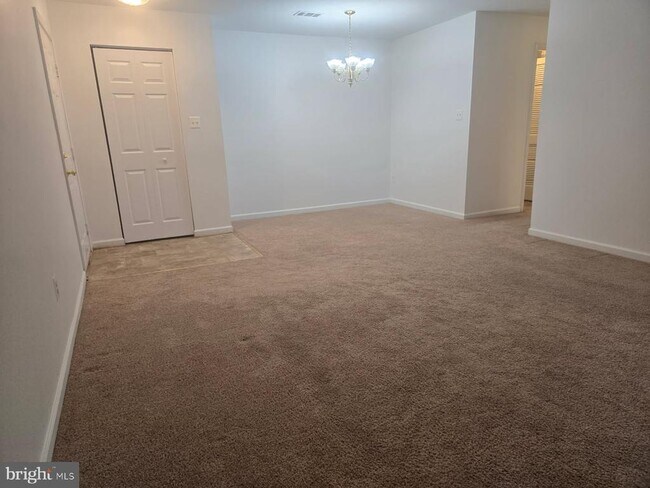 Building Photo - 7516 Snowpea Ct