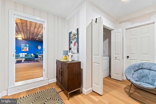 Building Photo - 601 Hanson Ave