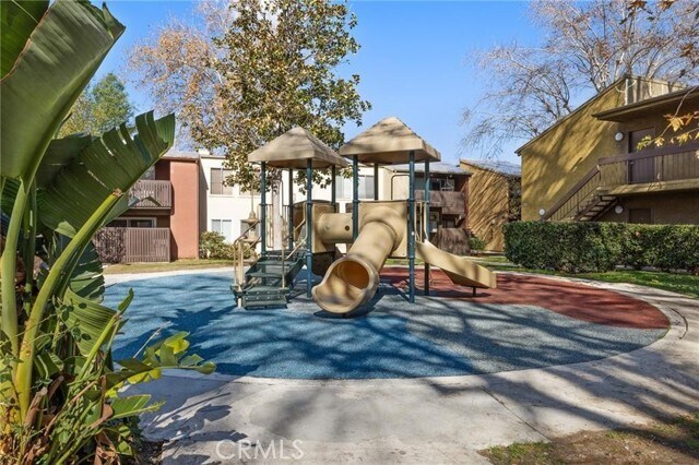 Building Photo - 18350 Hatteras St