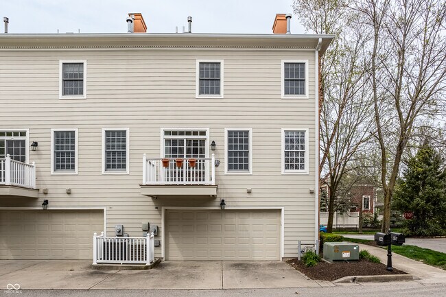 Building Photo - 12779 Tradd St