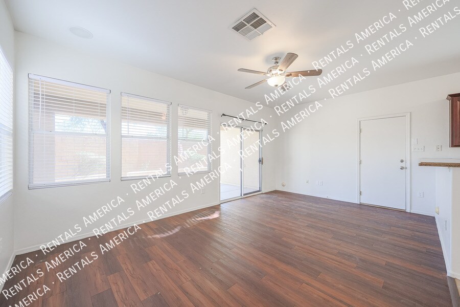 Building Photo - 35005 N 30th Dr