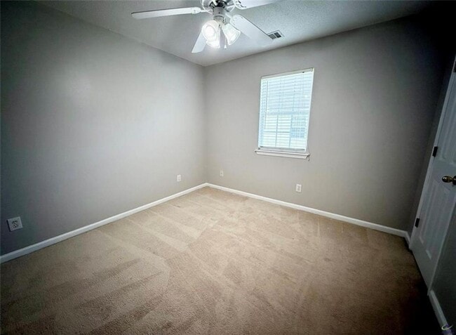 Building Photo - 448 Falkirk Dr