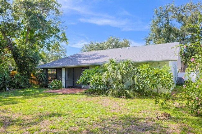 Building Photo - 3121 Bordeaux Ln