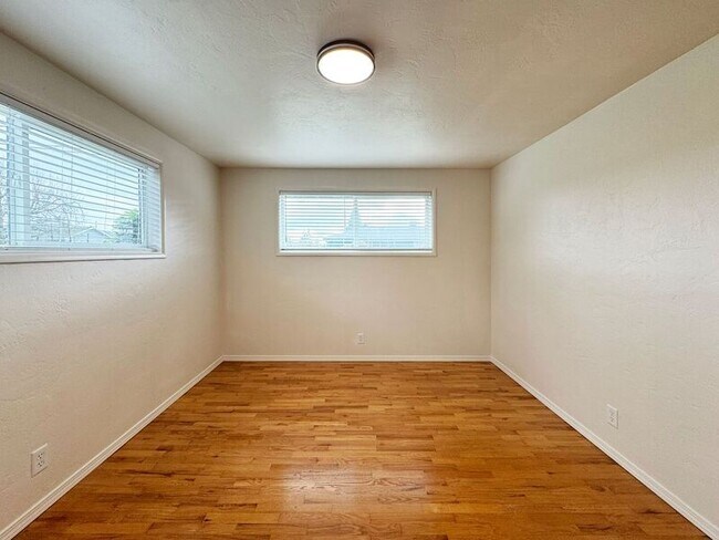 Building Photo - 2409 Ranch Dr