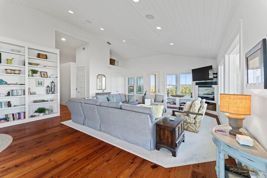 Building Photo - 7530 A1A S