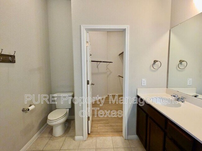 Building Photo - 13208 Mariscan St