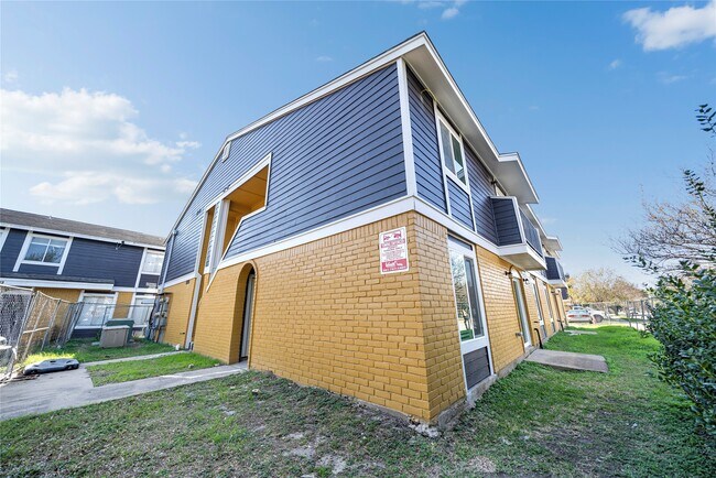 Building Photo - 12619 Ashford Meadow Dr