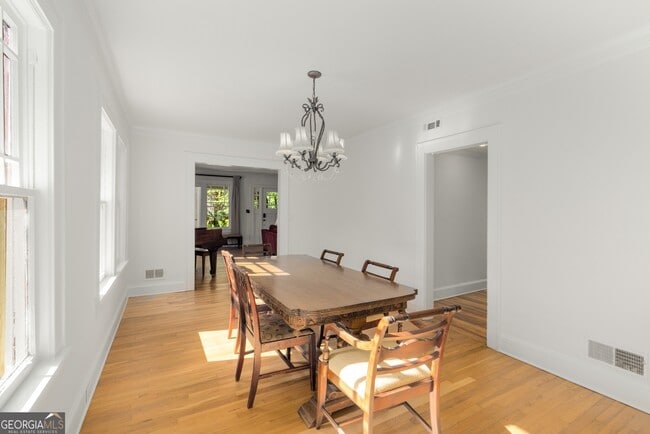 Building Photo - 374 8th St NE