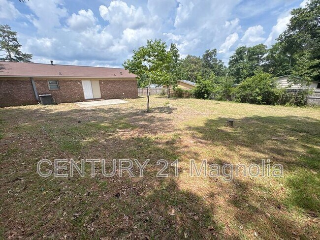 Building Photo - 2941 Rollingwood Dr
