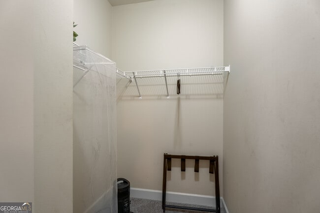 Building Photo - 6552 Long Acres Dr