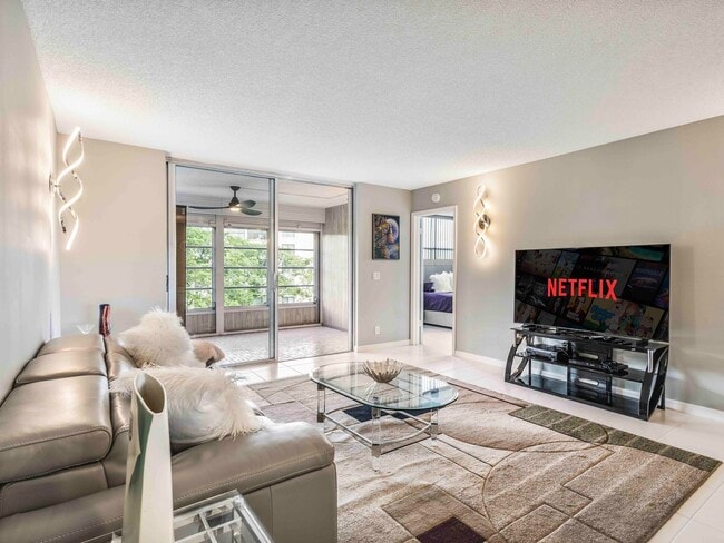 Building Photo - 14527 Bonaire Blvd